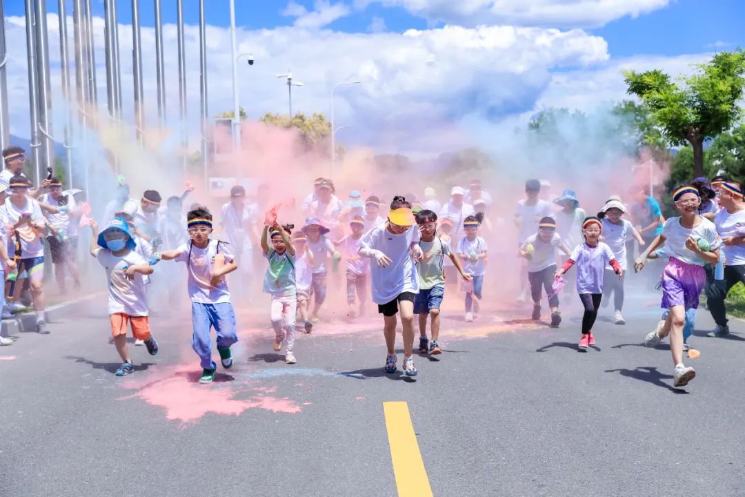 【夏日"嗨"玩季】长兴岛亲子彩虹跑,一起跑出五彩的笑容!