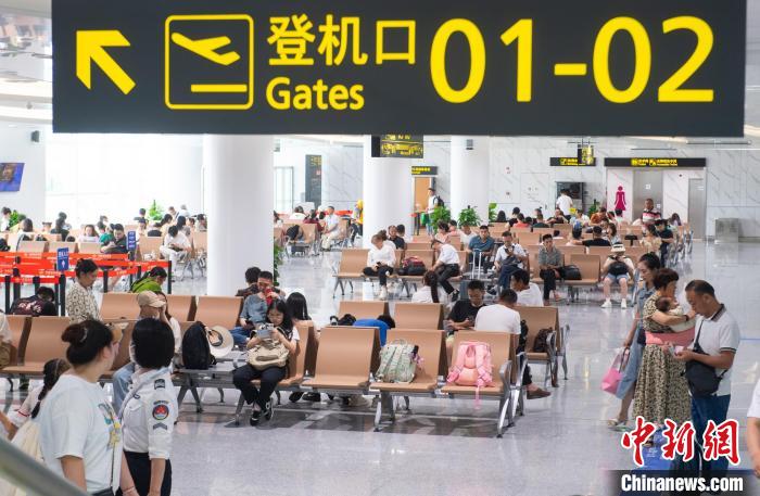 重庆万州机场t2航站楼开启试运行