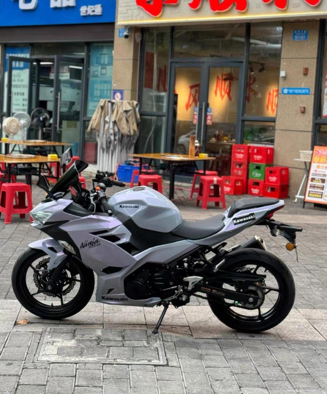 ninja400珍珠风暴白图片