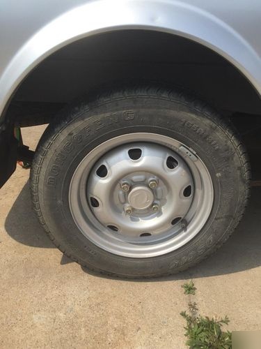 东风小康c32轮胎型号是,175/70/14吗