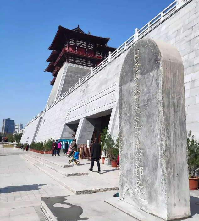 洛阳应天门南广场又有新变化!多了一块纪念碑,究竟什么来头?