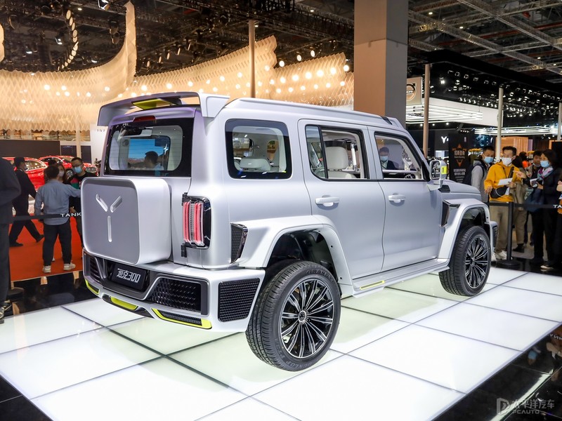 赛博坦克300价格公布 售价为30.8万元