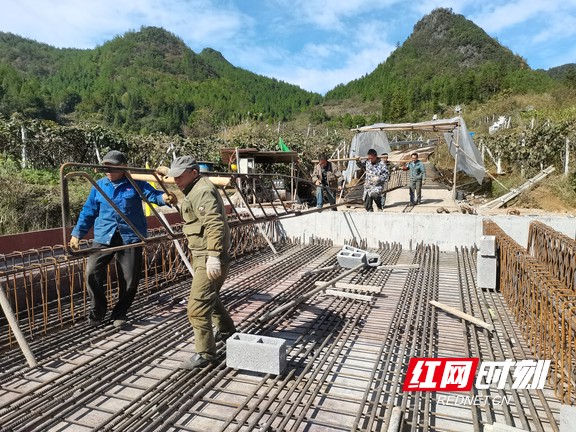 组图丨永顺县松柏镇:美丽乡村建设忙