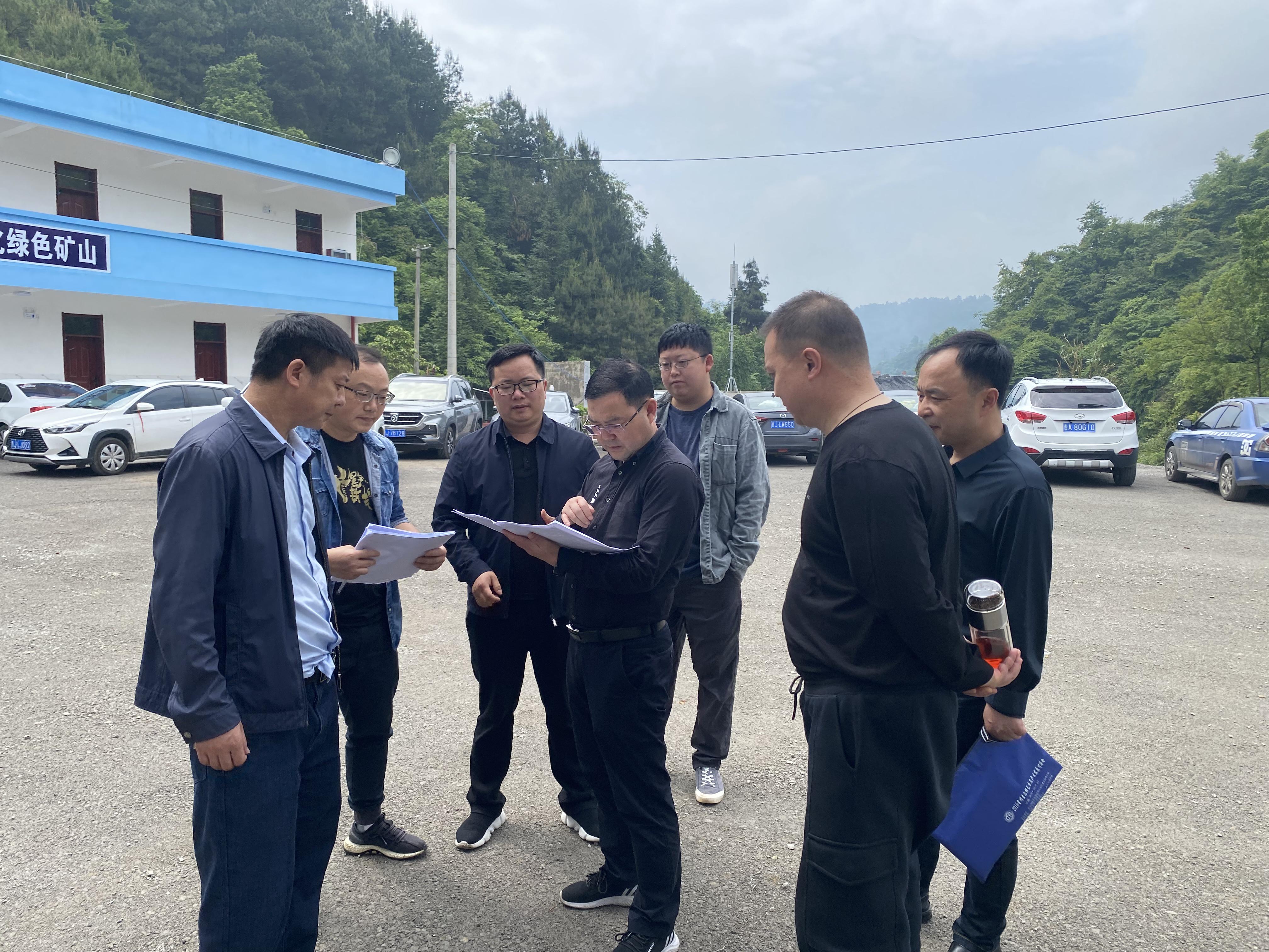 都匀市委组织部部长杨时江到大亮锌矿开展调研帮扶