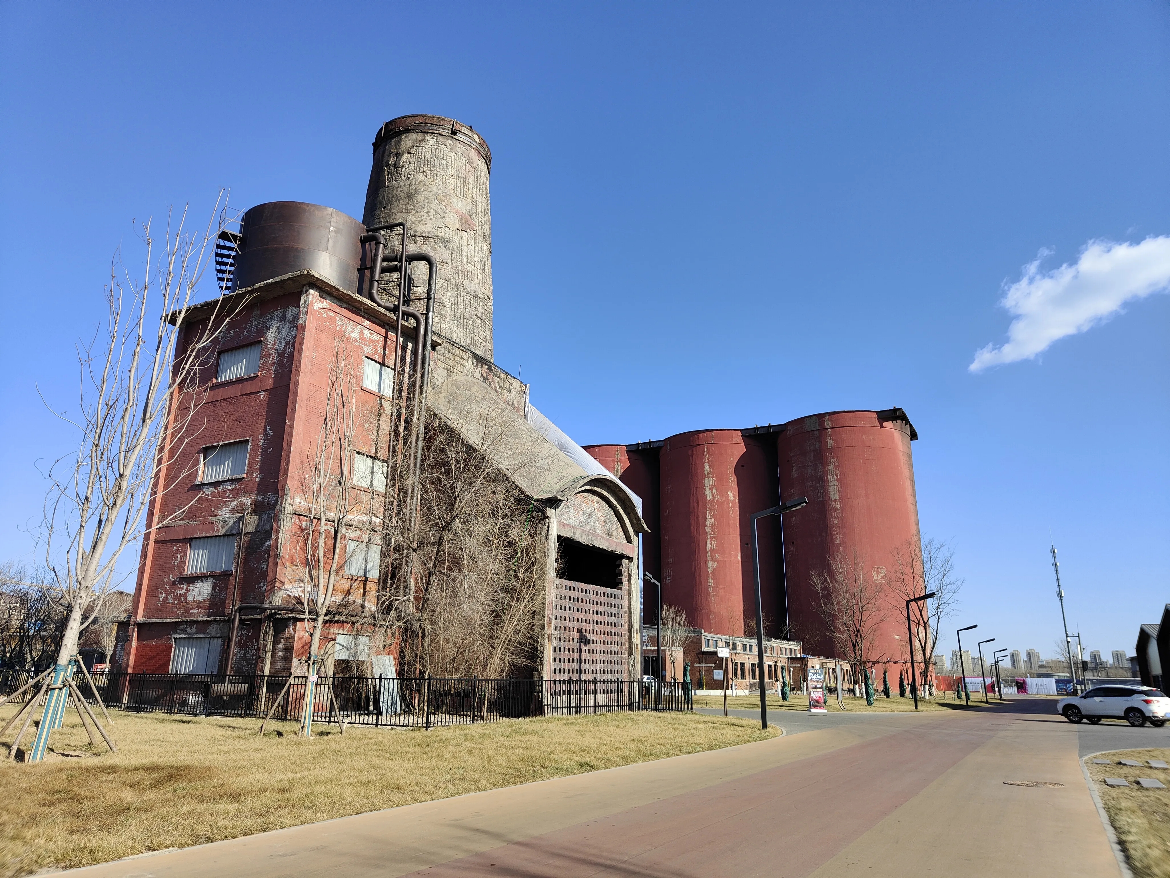 冬奥过后,打卡首钢工业遗址公园