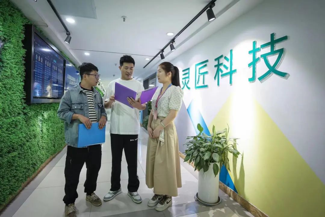 向"新"而行③丨建强载体 滋养"科技新苗"育成"参天大树"