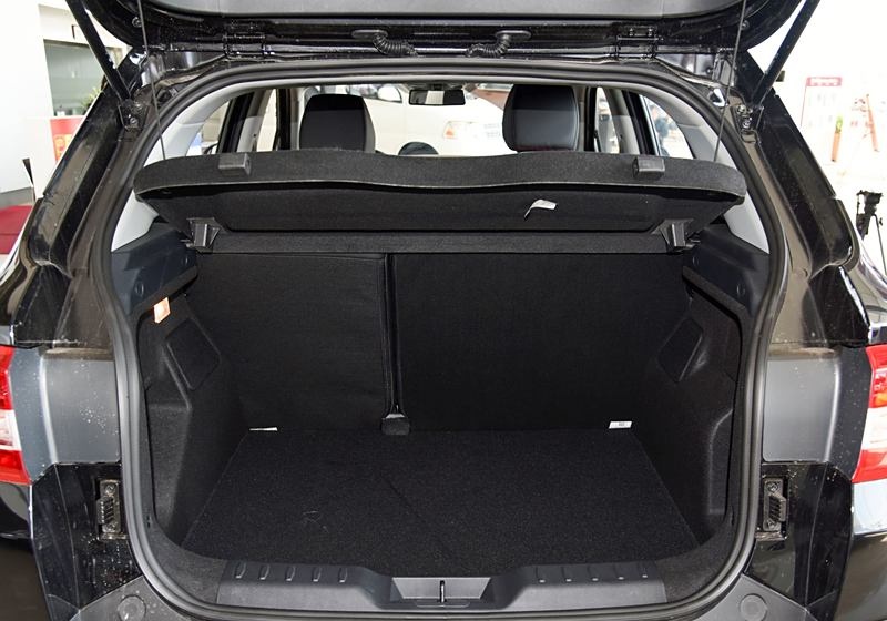 中华汽车v3后背门如何操作?