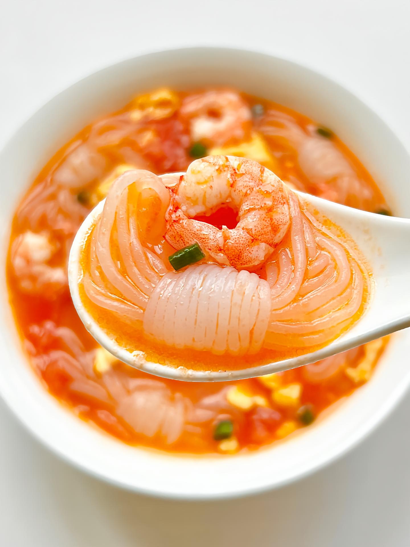 没胃口的都试试这碗番茄魔芋虾仁汤,酸甜开胃巨好喝