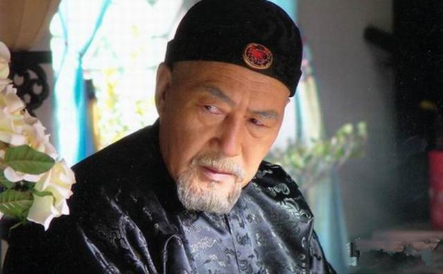三朝老臣张廷玉,晚年为何会被乾隆给收拾了?