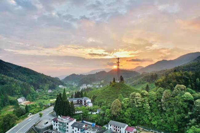 都知井冈黄洋界,其实桐木岭哨口毫不逊色,最关键原生态,还免费