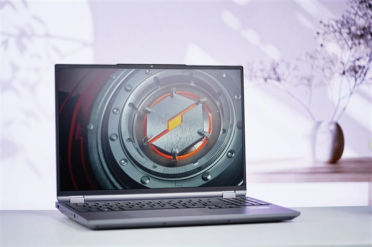 升级长江存储PC450固态硬盘 机械革命耀世16 Ultra图赏