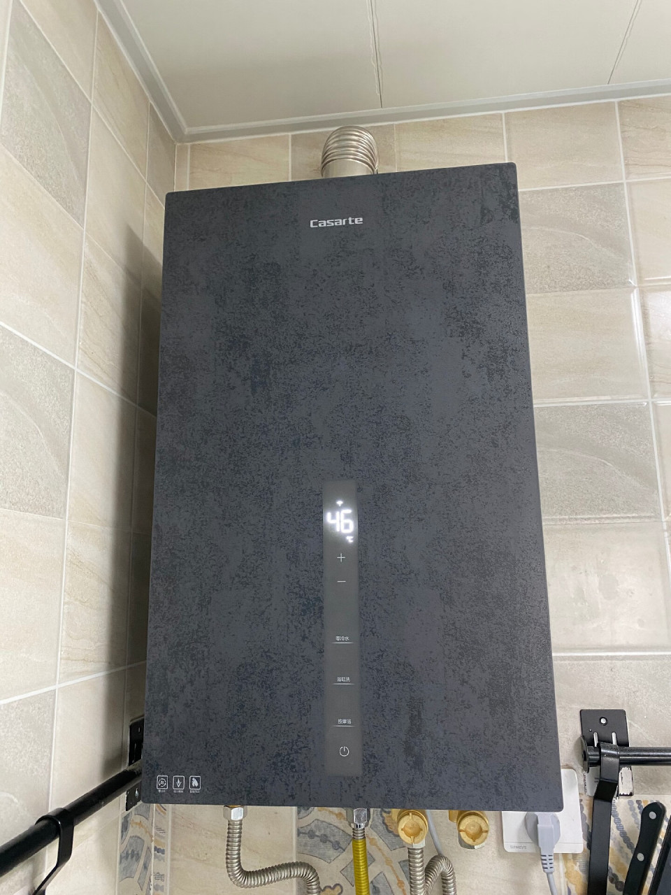 93 揭秘卡萨帝大宅零冷水16升cd3燃气热水器,给你带来私家浴泉的