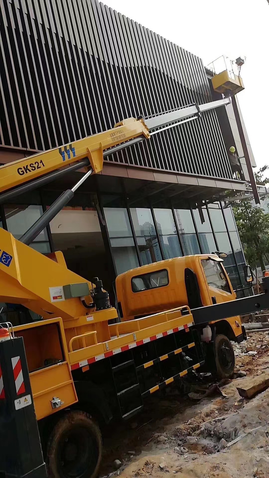 广州天河区车载高空车出租,东圃附近管道安装登高作业租赁