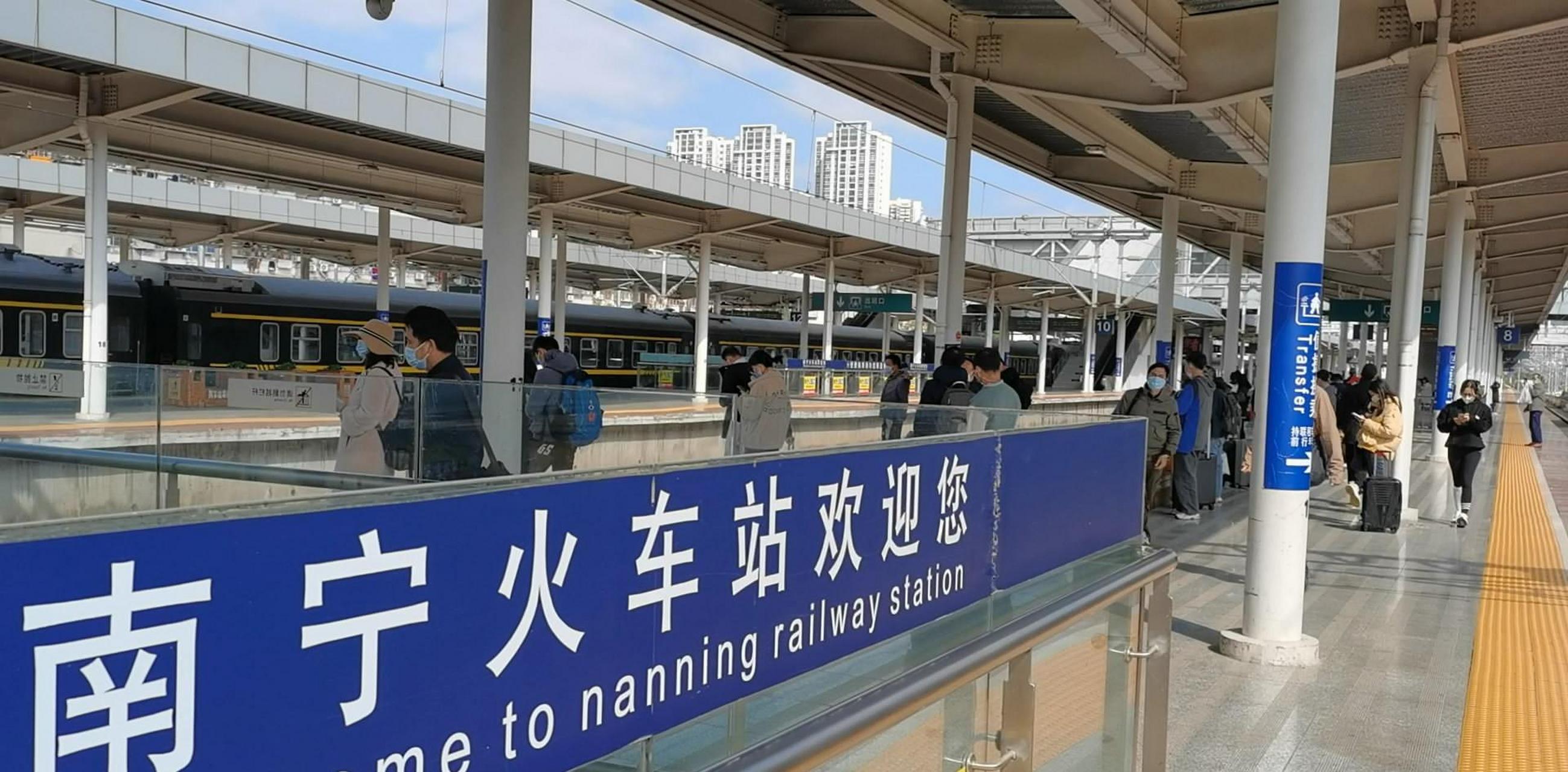 贵南高铁联络线复线引入南宁火车站后,南宁站将承担部分前往贵阳,重庆