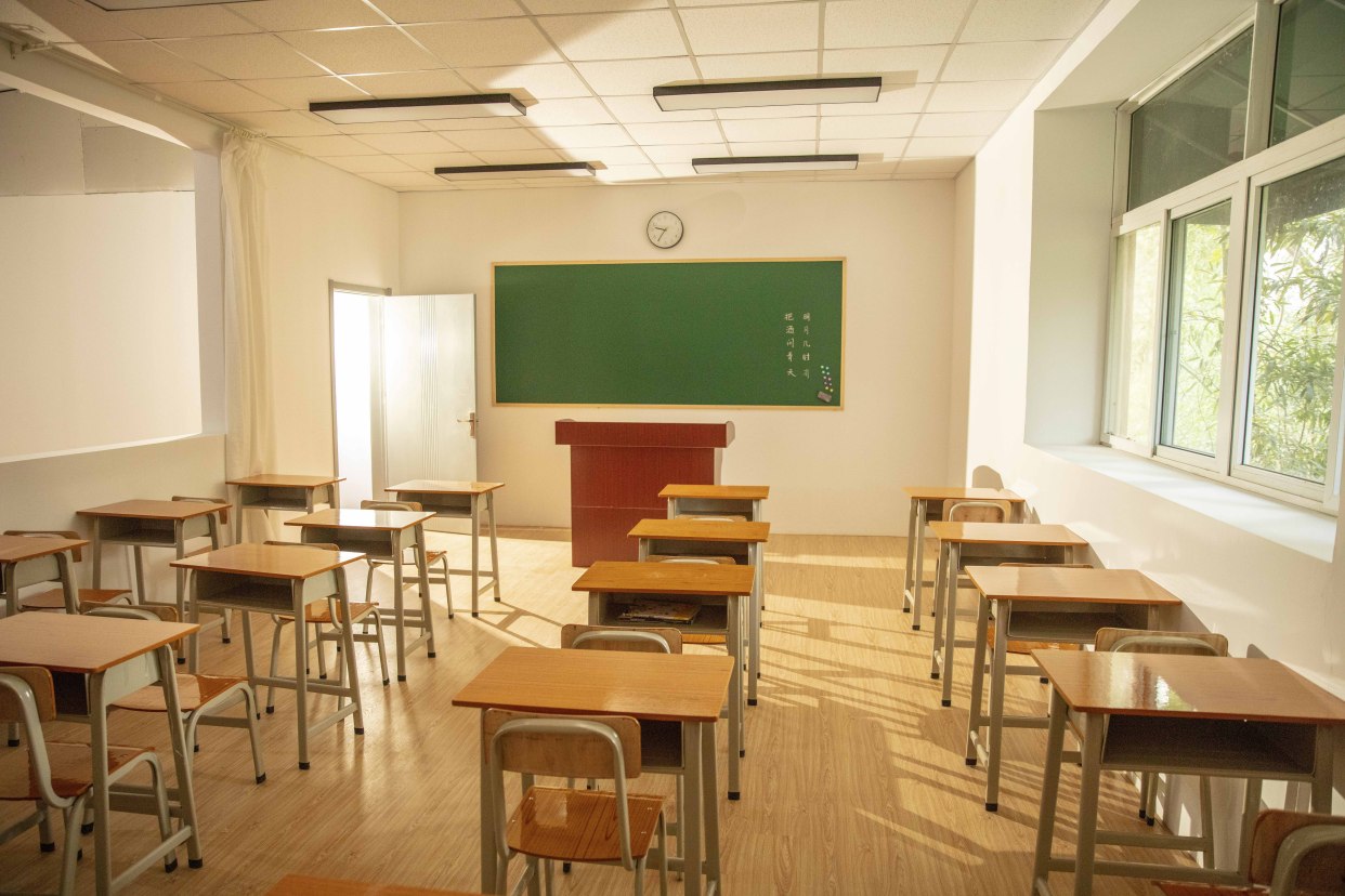 再看一眼那个老旧的教室吧|再也看不到了