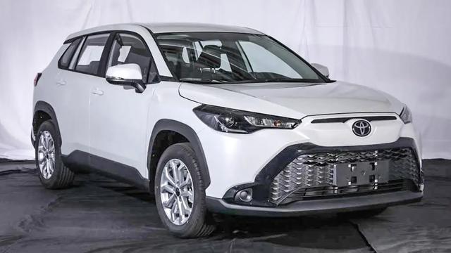 南北丰田又一款"姊妹车,锋兰达/卡罗拉cross曝光
