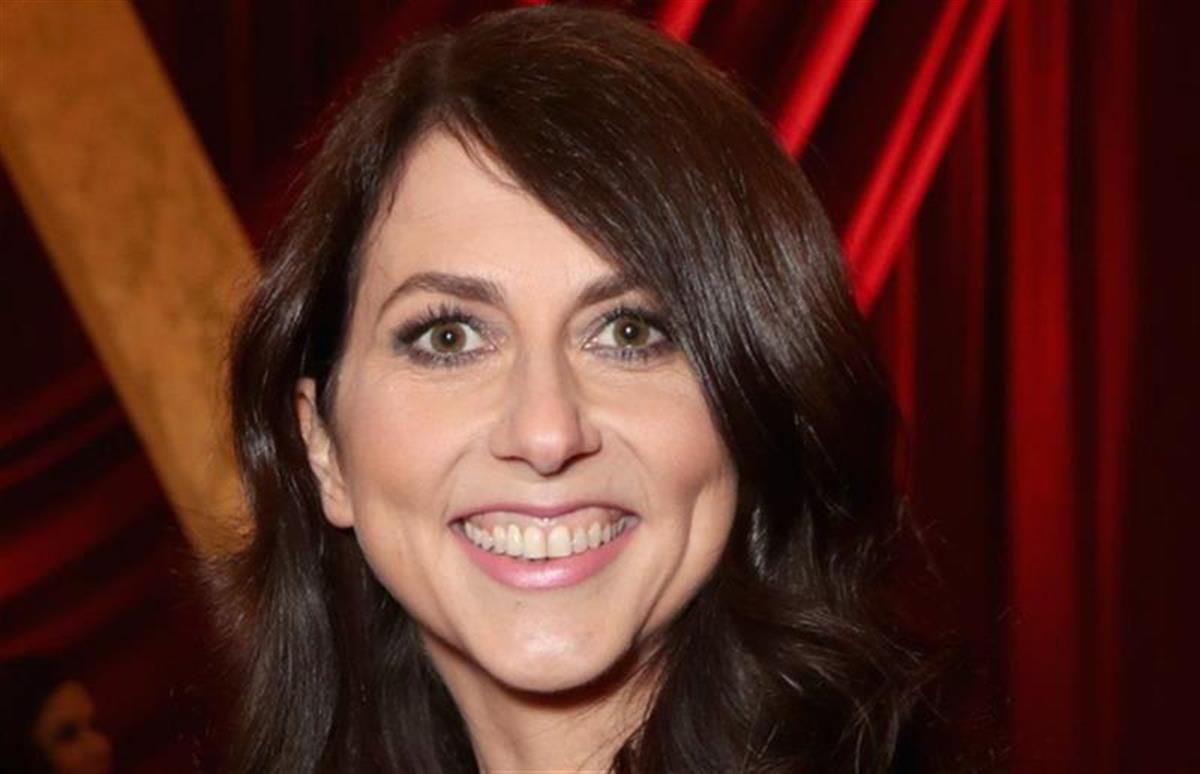 离婚离成世界女首富,麦肯齐从分手费里拿出90亿美元豪捐