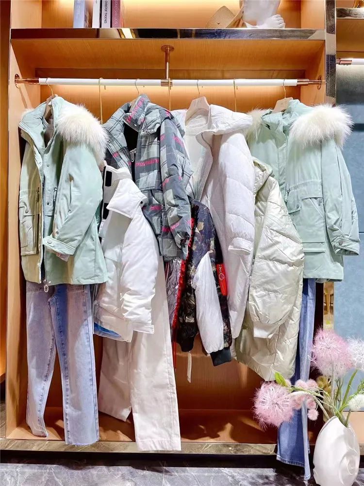 maxmartin(玛玛绨)源于欧洲时尚文化,塑造时尚,高雅,悠闲的设计风格