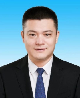 李巍当选六盘水市市长
