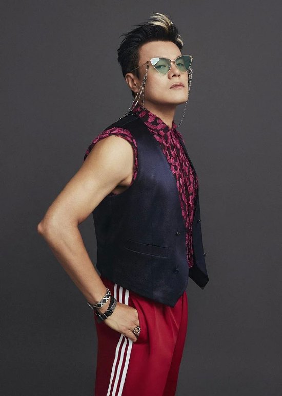 韩国歌手jyp朴振英将于11月回归 时隔一年发新曲