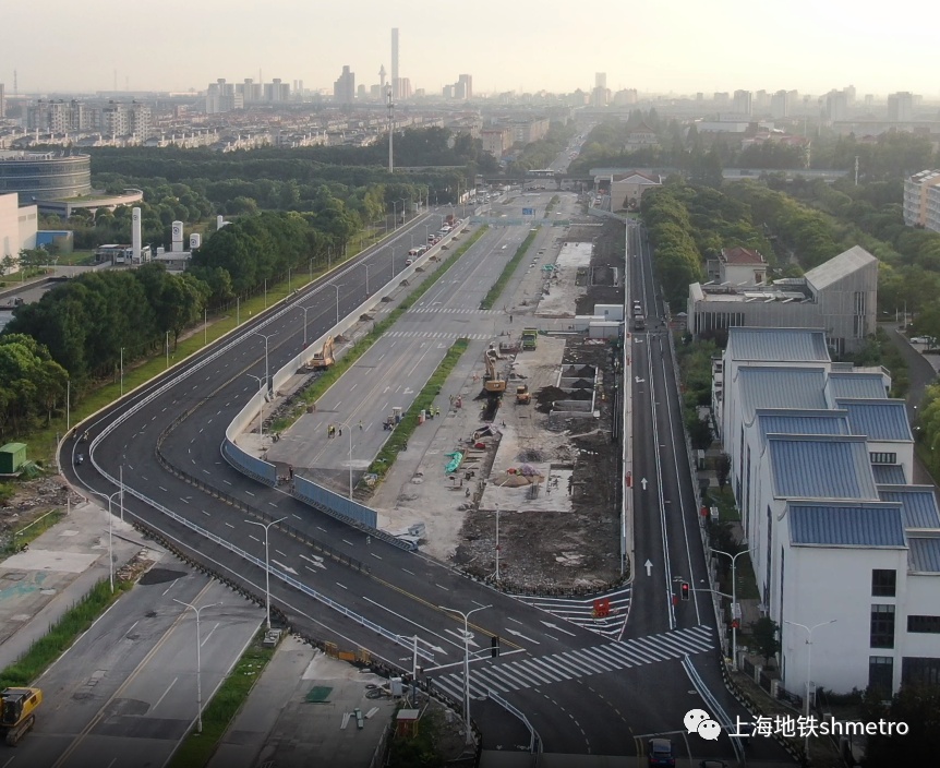 23号线沪金高速站,顺利完成道路翻交