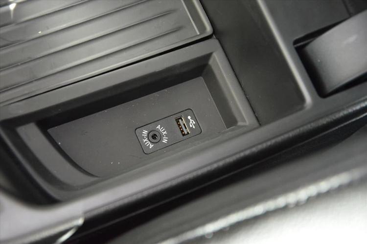 老款宝马x1usb接口没反应