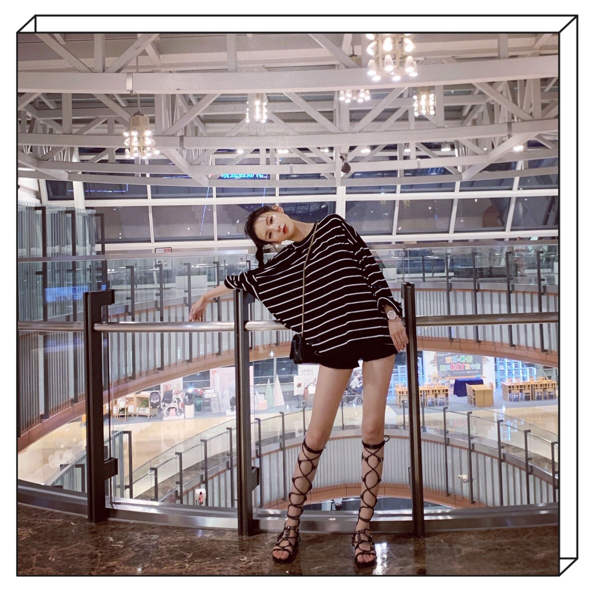 张予曦长袖配超短裤,秀出美腿又直又细,对这腿完全没有抵抗力