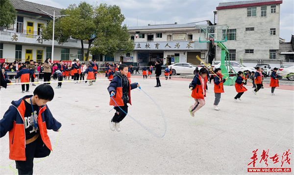 江东小学图片