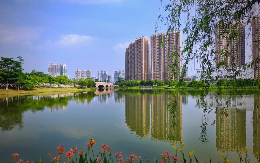 探索绿岛湖:四条路线玩转南庄后花园