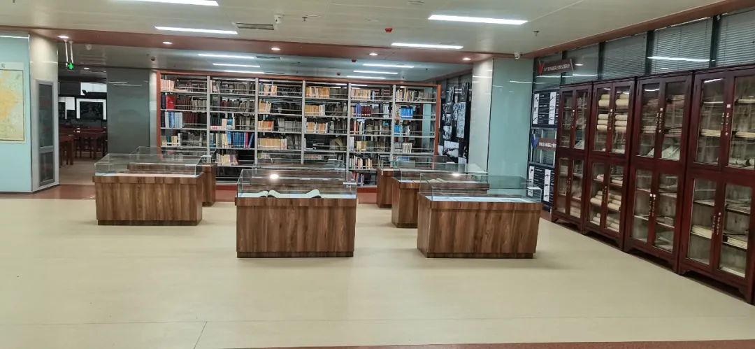 四平市图书馆地方文献室正式对外开放