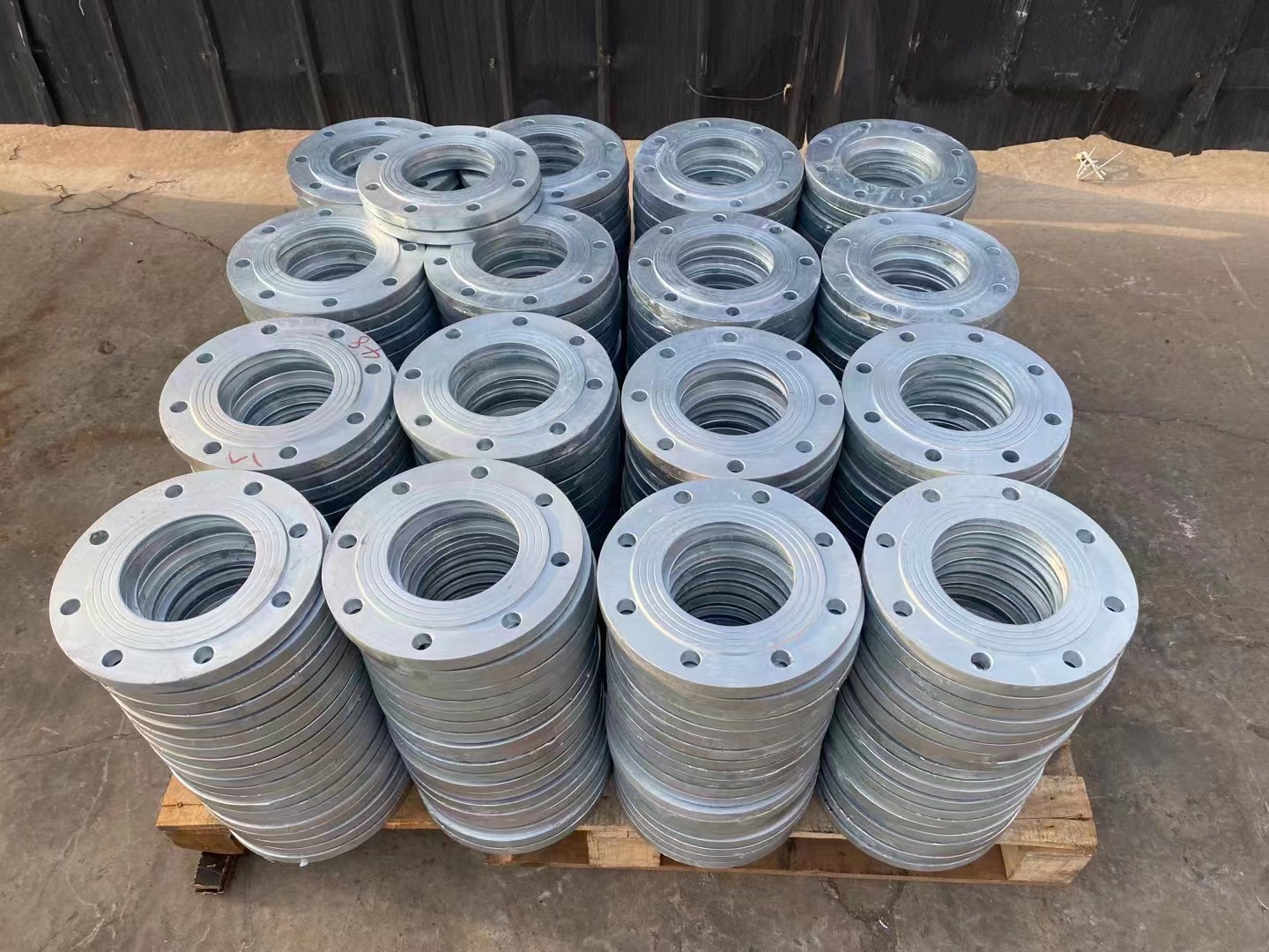 热镀锌法兰的介绍