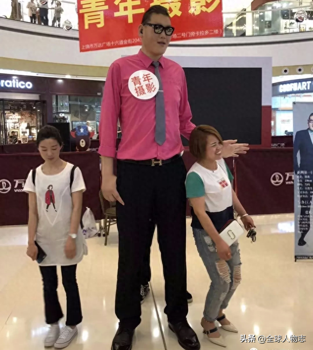 "巨人"张欢:比姚明还高12cm,被称为姚明接班人,如今怎样了?