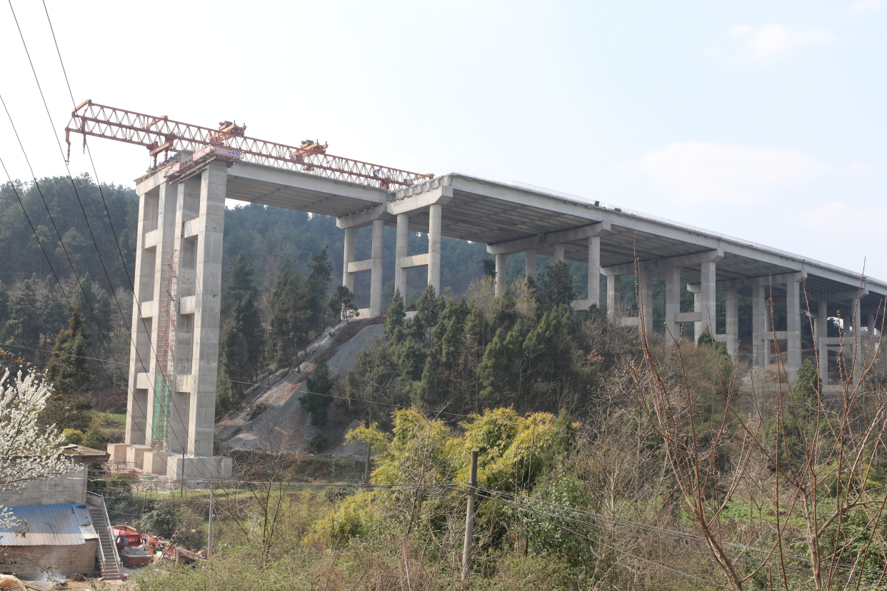 贵金古高速贵阳段预计年底建成通车