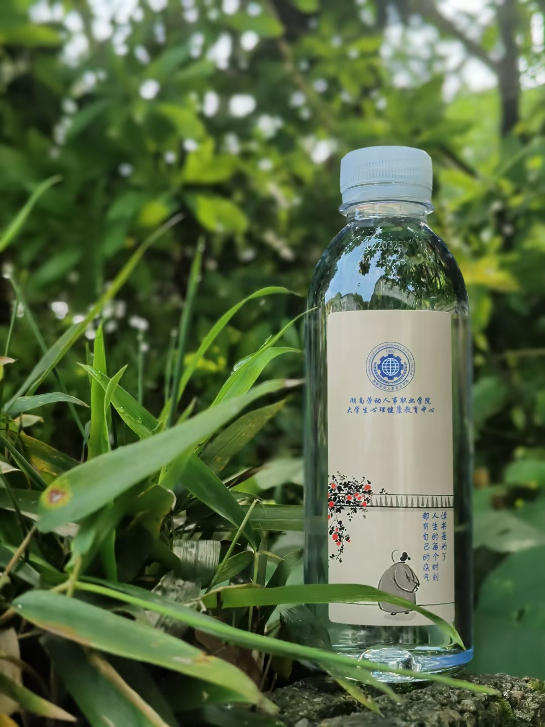 长沙桶装水定制水配送公司免费上门服务可对公账户开发票