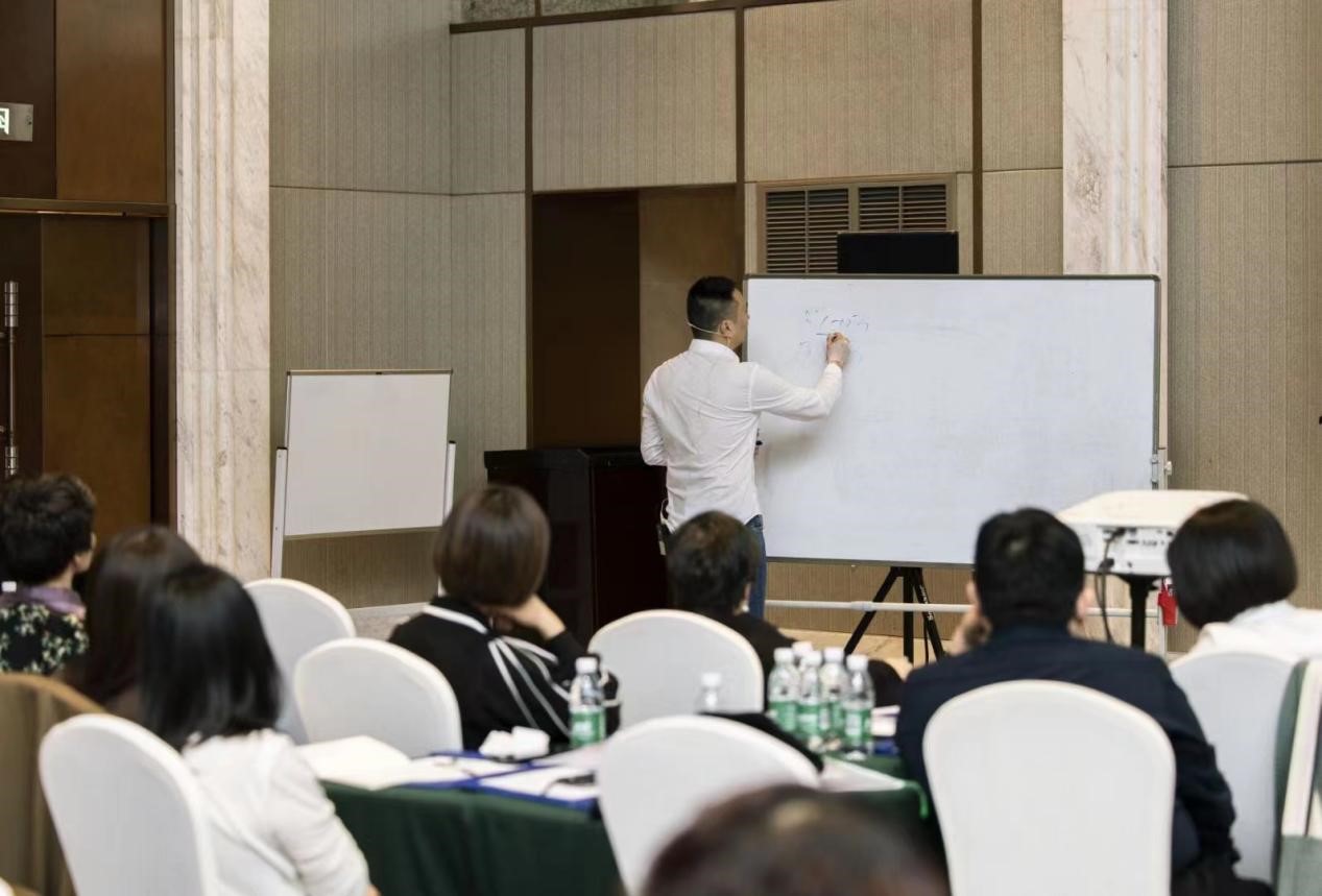 joeffe乔菲2023年春夏新品发布会成功举行