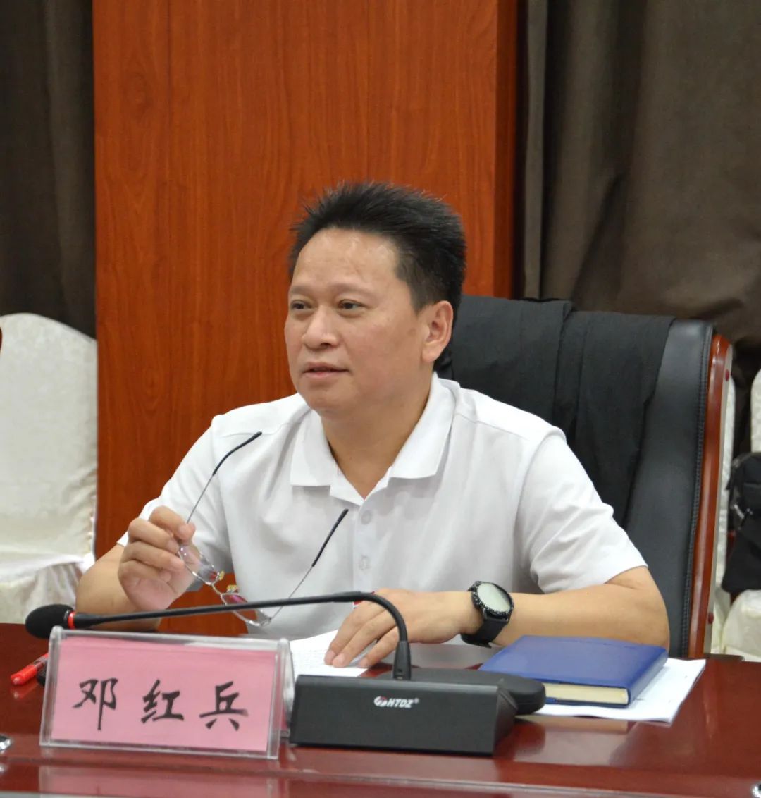 邓红兵到定点帮扶涞源县检查推进帮扶工作