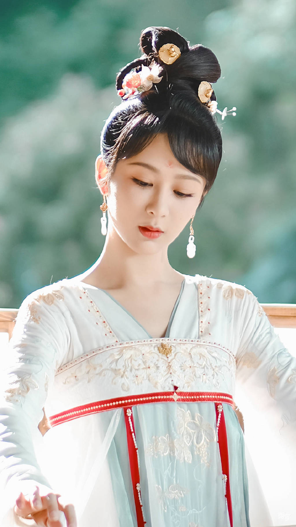 杨紫《长相思》开播在即,你期待吗