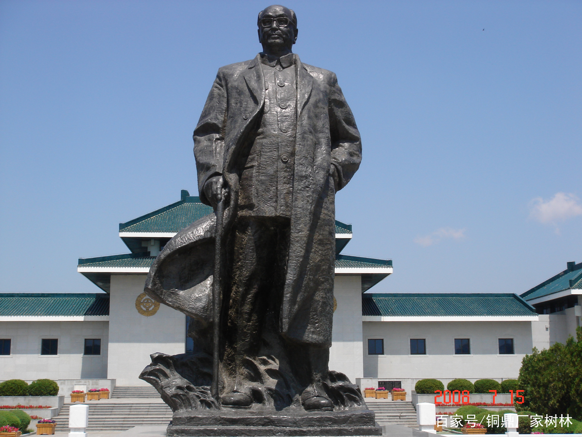 福建玻璃钢仿铜伟人雕塑 baijiahao.baidu.com