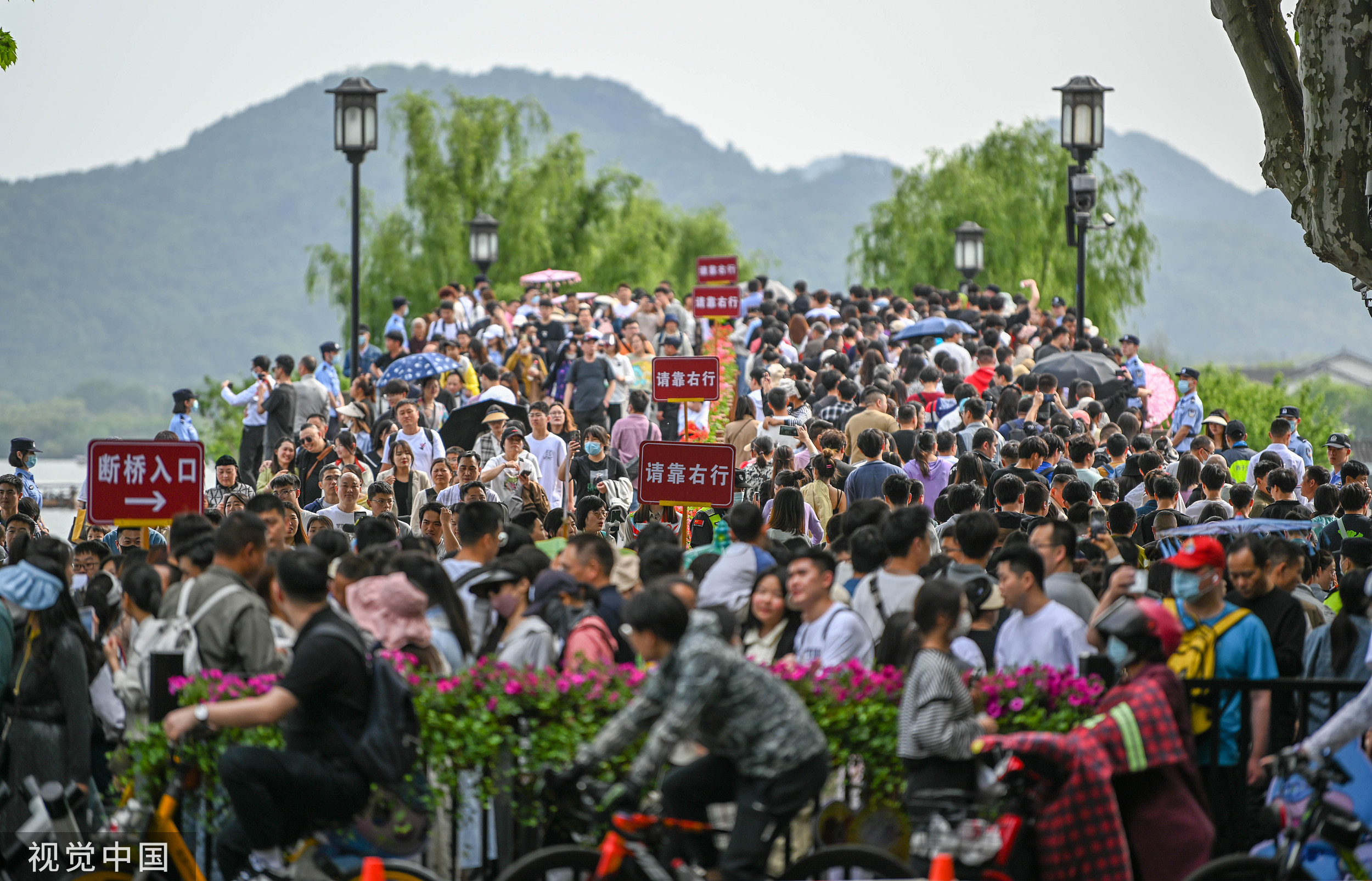 五一景区人流量图片