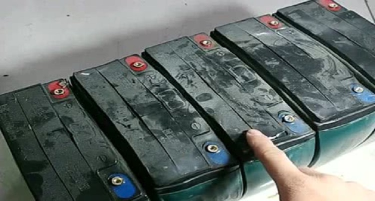 电瓶鼓包了还能用吗