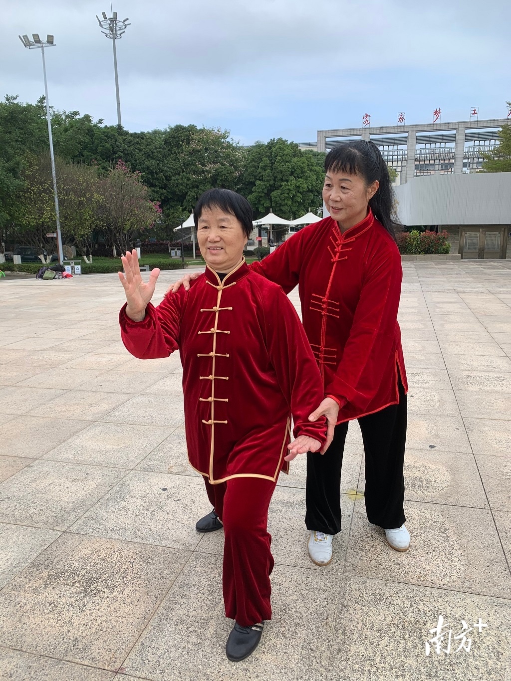 省"最美社会体育指导员"李志梅:"只要大家愿意学,我就乐意教"