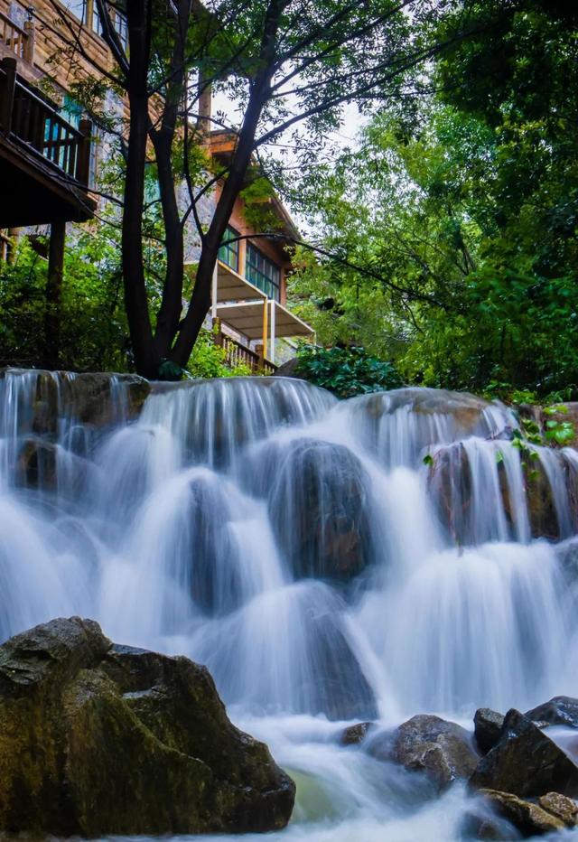 溪流歡騰,飛瀑如練,秋雨過後,濟南這些原生態山水秘境美爆啦!