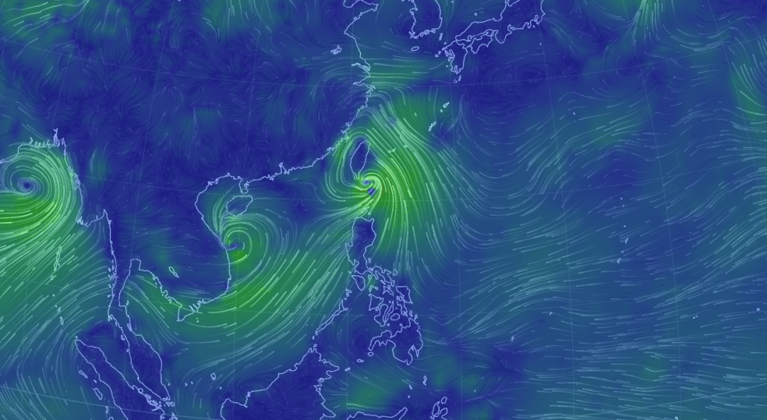 1度,东经122.1度,中心附近最大风力有16级(52米/秒)
