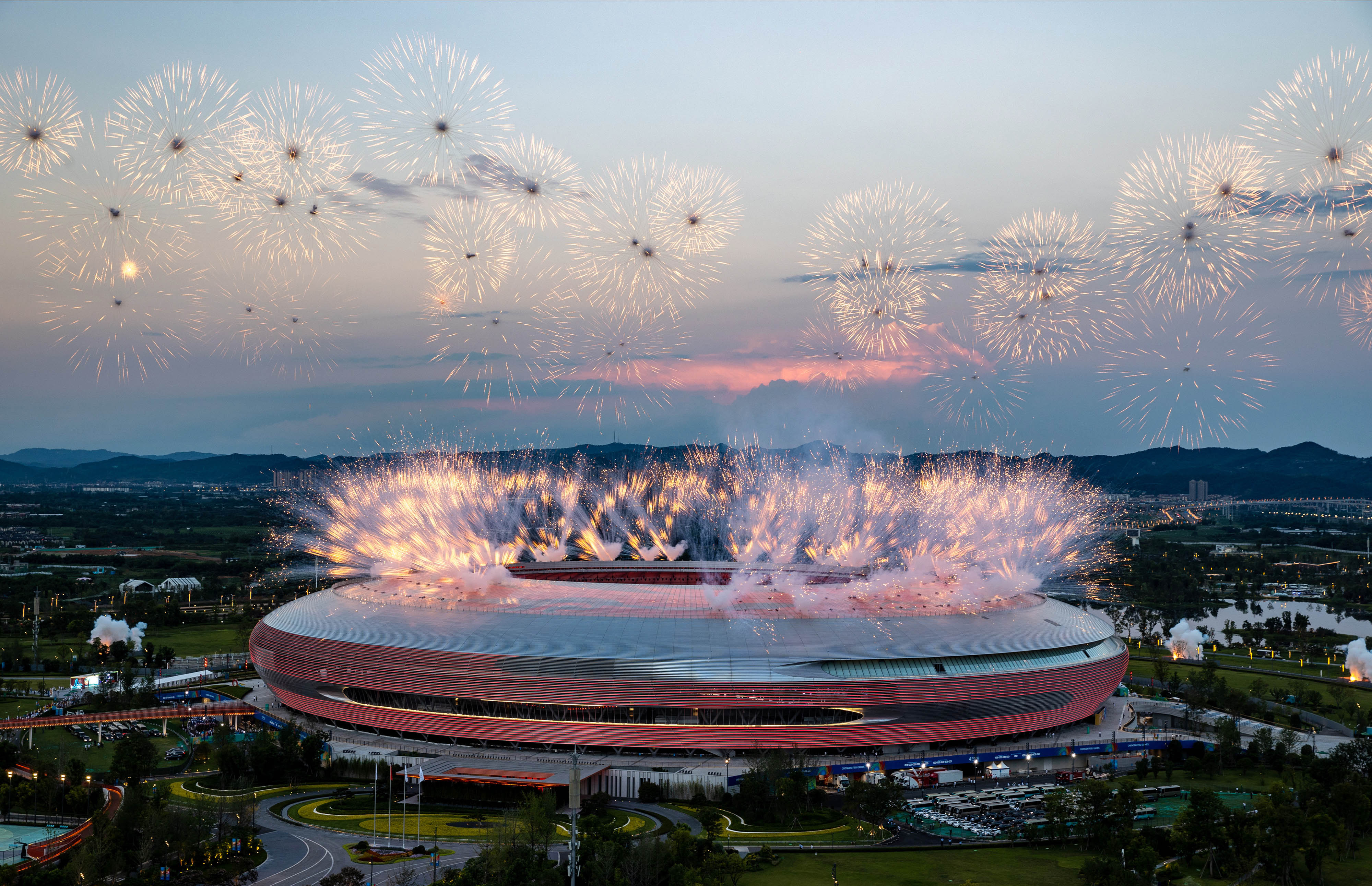 第31屆世界大學生夏季運動會開幕式舉行(24)