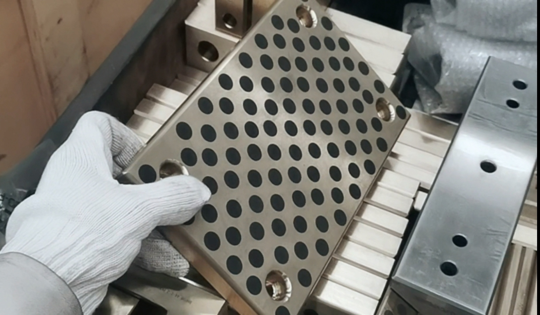 汽车模具标准件之——导板