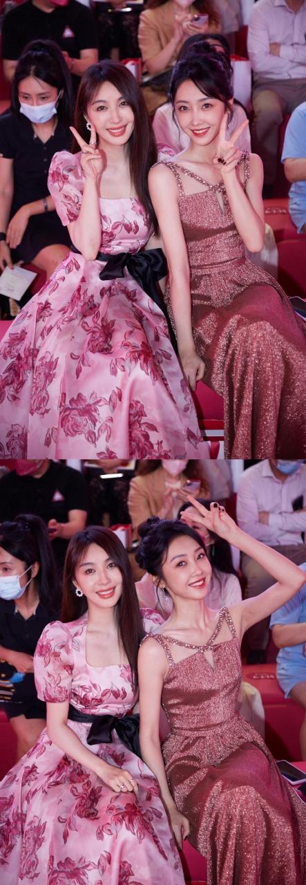 宣璐李菲儿同场活动合照