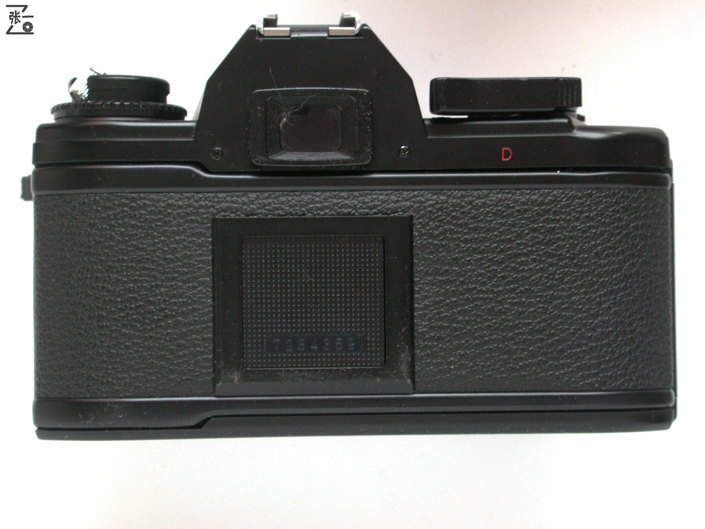 为了红"d"而购买的日本nikon em,唯一为女性设计单反照相机?