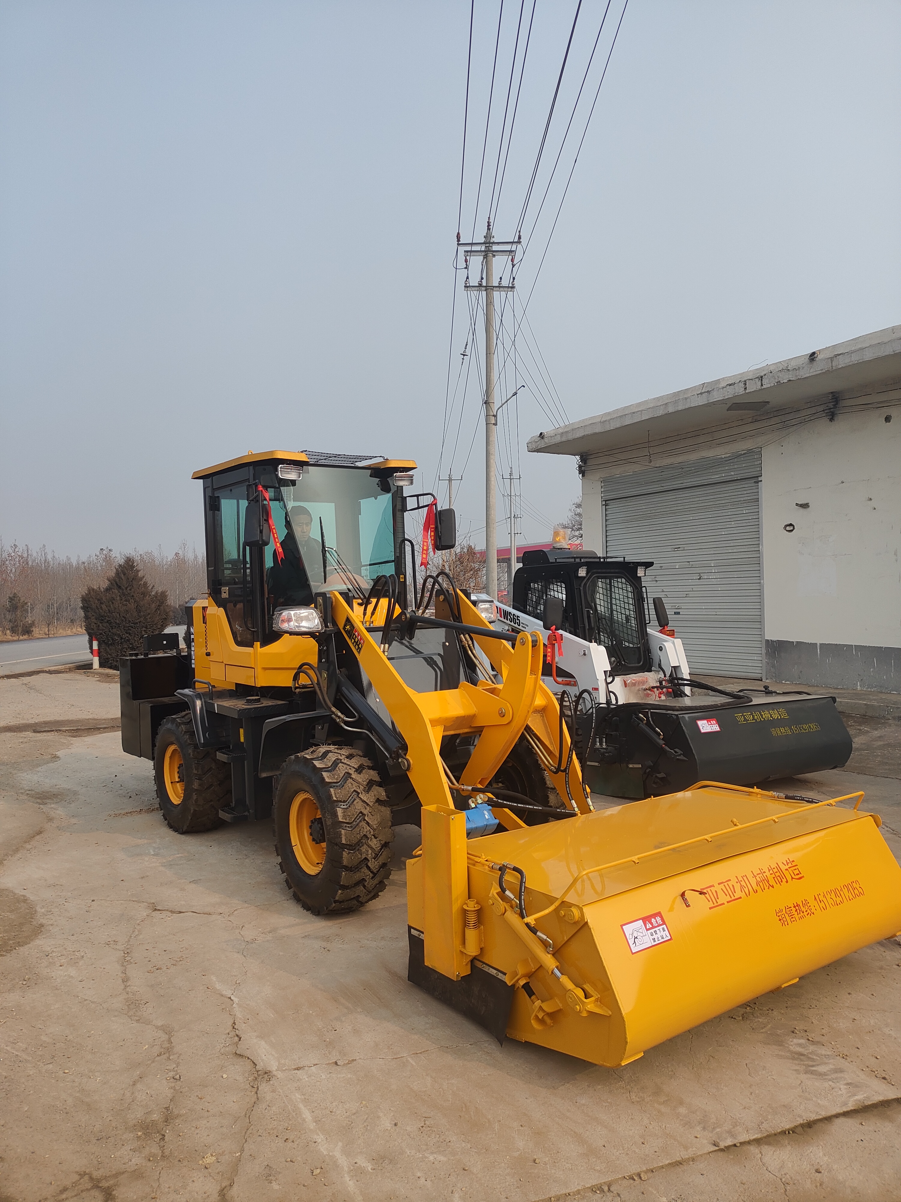 路面清扫车有刷片吗?需要更换吗?