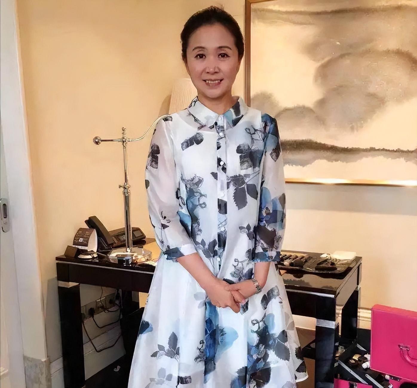 黄菡重出江湖,时隔7年再现非诚勿扰