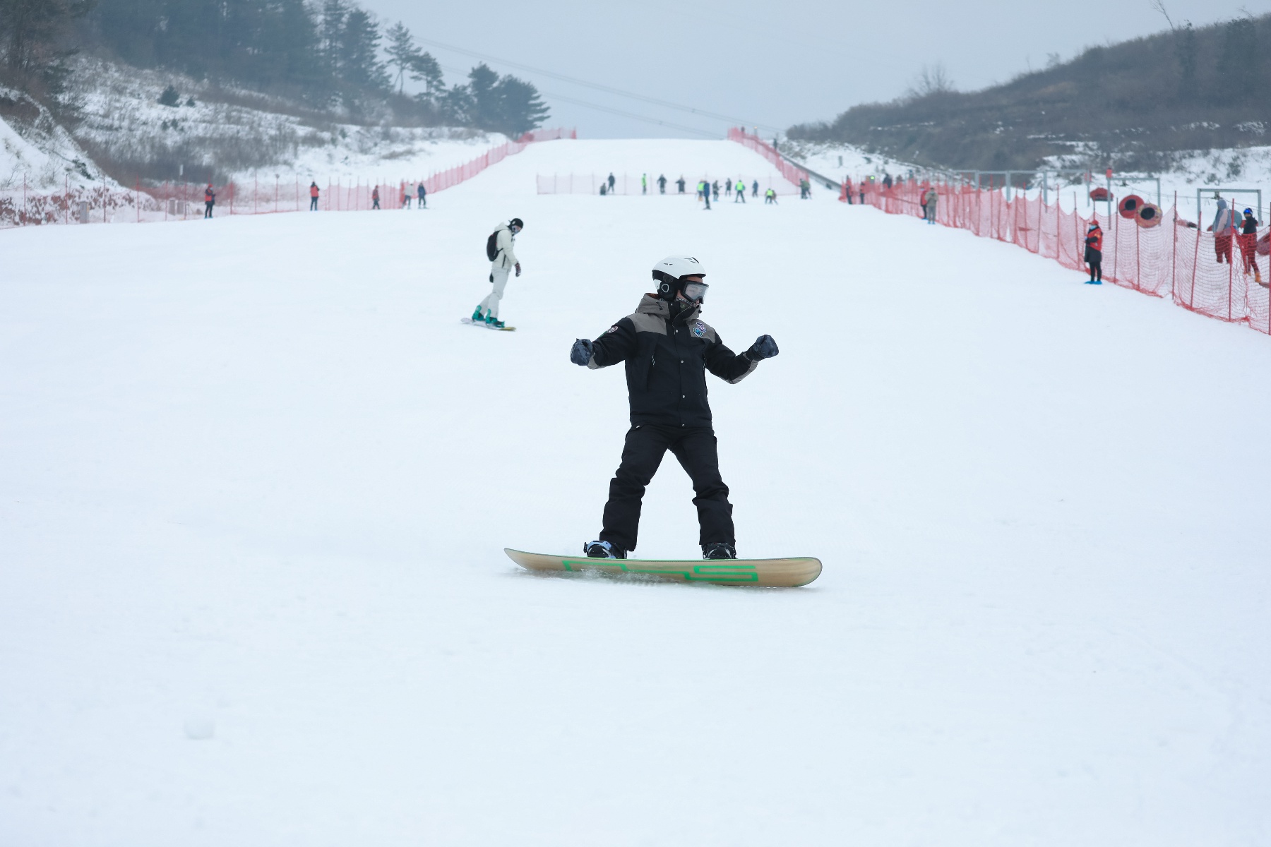 广平滑雪图片